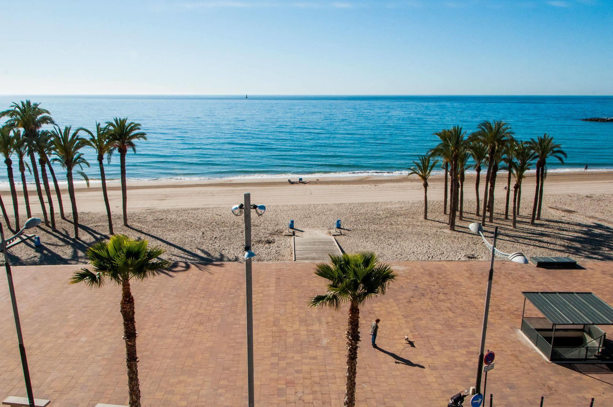 Hb Costablanca Apartamientos Junto Al Mar Leilighet Villajoyosa Eksteriør bilde